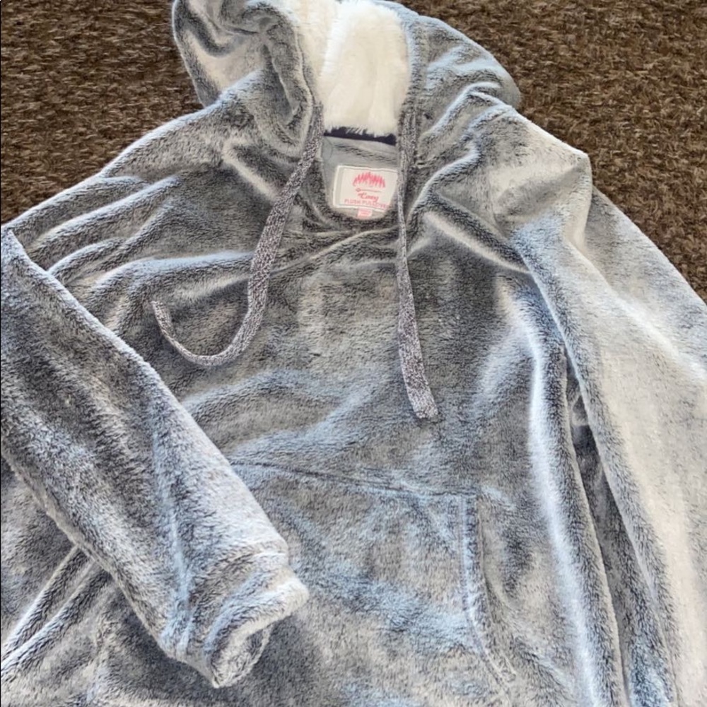 Womens cozy plush pullover